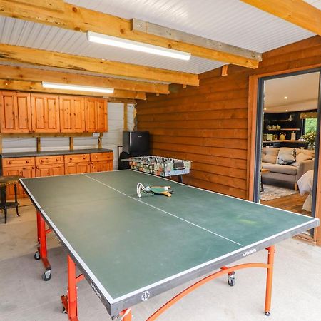 The Cabin At Evelyns Retreat Corwen Bagian luar foto